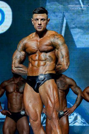 CLASSIC PHYSIQUE +178